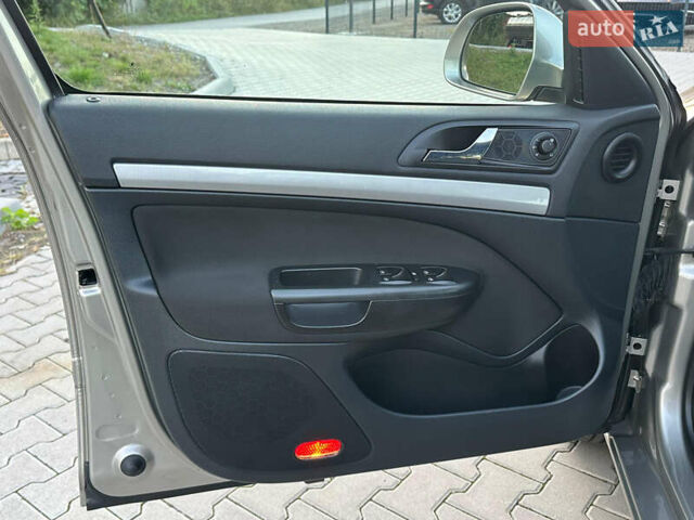 Бежевий Шкода Октавія, об'ємом двигуна 0 л та пробігом 172 тис. км за 7999 $, фото 68 на Automoto.ua