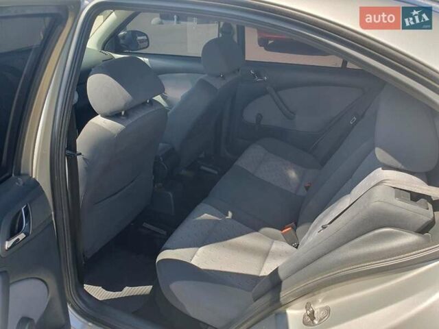 Шкода Октавия 2010 в Радехове на Automoto.ua Бежевый Шкода Октавия, объемом двигателя 1.6 л и пробегом 297 тыс. км за 6200 $, фото 1 на Automoto.ua