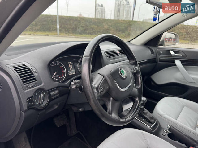 Бежевий Шкода Октавія, об'ємом двигуна 1.8 л та пробігом 231 тис. км за 8300 $, фото 19 на Automoto.ua