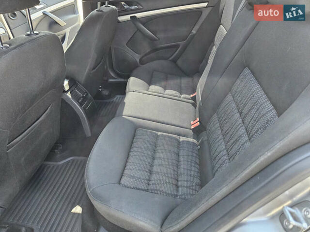 Бежевий Шкода Октавія, об'ємом двигуна 1.97 л та пробігом 236 тис. км за 10500 $, фото 14 на Automoto.ua
