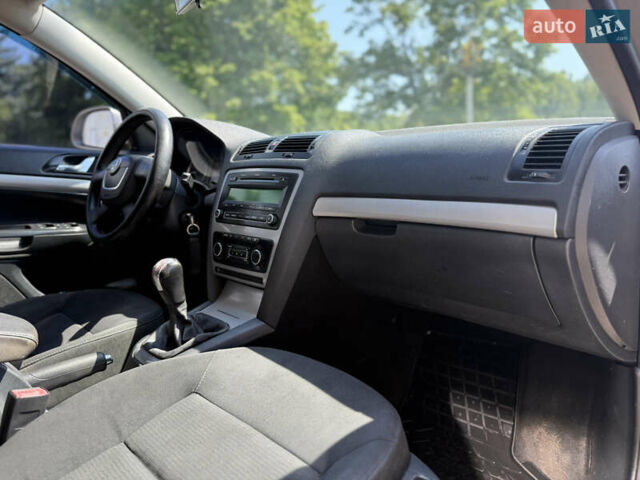 Бежевий Шкода Октавія, об'ємом двигуна 1.9 л та пробігом 278 тис. км за 6600 $, фото 30 на Automoto.ua
