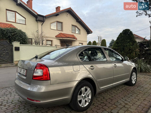 Бежевый Шкода Октавия, объемом двигателя 1.2 л и пробегом 255 тыс. км за 6700 $, фото 17 на Automoto.ua