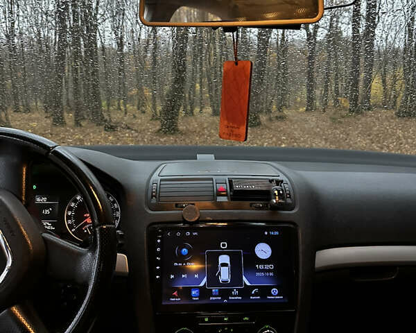 Бежевий Шкода Октавія, об'ємом двигуна 1.8 л та пробігом 302 тис. км за 6750 $, фото 9 на Automoto.ua