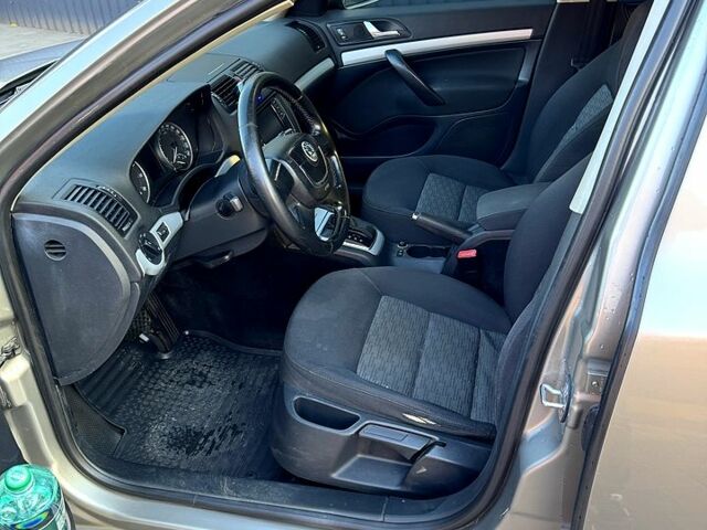 Бежевый Шкода Октавия, объемом двигателя 1.8 л и пробегом 172 тыс. км за 6800 $, фото 5 на Automoto.ua