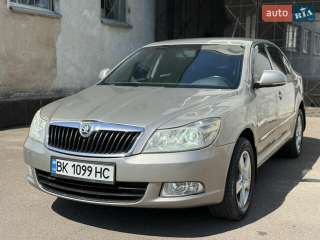 Бежевий Шкода Октавія, об'ємом двигуна 1.9 л та пробігом 278 тис. км за 6600 $, фото 10 на Automoto.ua