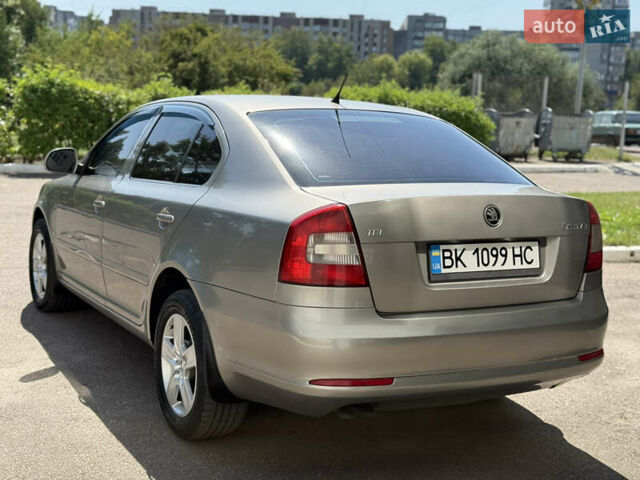 Бежевий Шкода Октавія, об'ємом двигуна 1.9 л та пробігом 278 тис. км за 6600 $, фото 18 на Automoto.ua