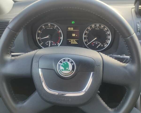 Бежевый Шкода Октавия, объемом двигателя 1.8 л и пробегом 223 тыс. км за 6900 $, фото 9 на Automoto.ua