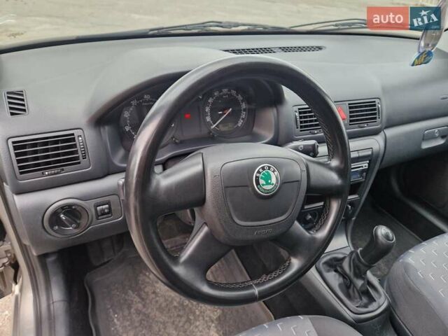 Бежевий Шкода Октавія, об'ємом двигуна 1.6 л та пробігом 188 тис. км за 6900 $, фото 10 на Automoto.ua