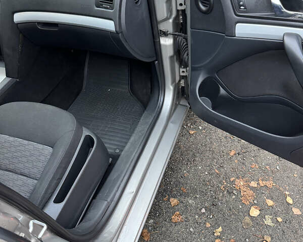 Бежевый Шкода Октавия, объемом двигателя 1.8 л и пробегом 173 тыс. км за 6500 $, фото 24 на Automoto.ua