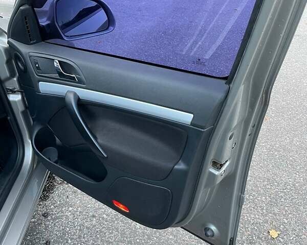 Бежевый Шкода Октавия, объемом двигателя 1.8 л и пробегом 120 тыс. км за 8500 $, фото 31 на Automoto.ua