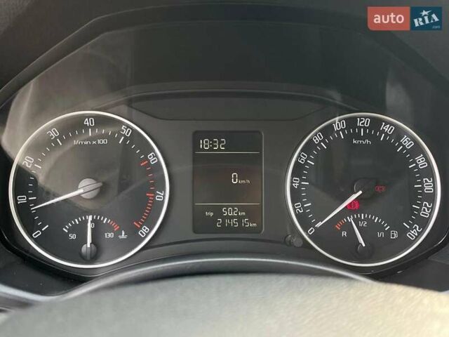 Бежевый Шкода Октавия, объемом двигателя 1.6 л и пробегом 214 тыс. км за 6790 $, фото 17 на Automoto.ua