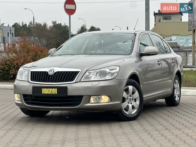 Бежевий Шкода Октавія, об'ємом двигуна 1.8 л та пробігом 231 тис. км за 9350 $, фото 1 на Automoto.ua