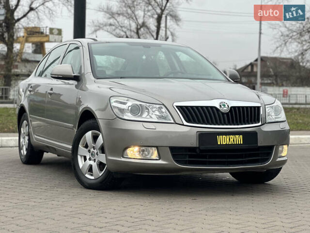 Бежевий Шкода Октавія, об'ємом двигуна 1.8 л та пробігом 231 тис. км за 9350 $, фото 5 на Automoto.ua