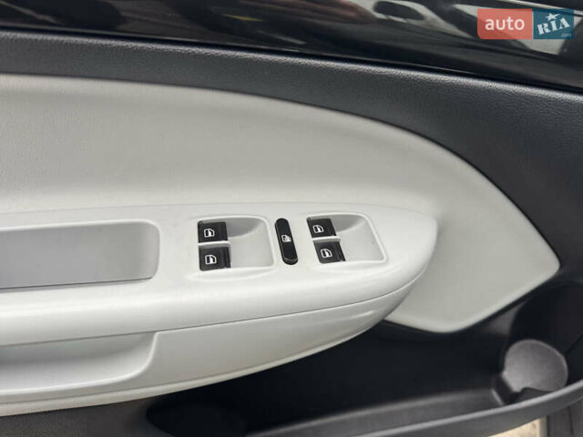 Бежевий Шкода Октавія, об'ємом двигуна 1.8 л та пробігом 231 тис. км за 8300 $, фото 21 на Automoto.ua