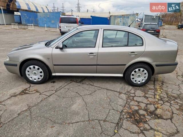 Бежевий Шкода Октавія, об'ємом двигуна 1.6 л та пробігом 188 тис. км за 6900 $, фото 7 на Automoto.ua