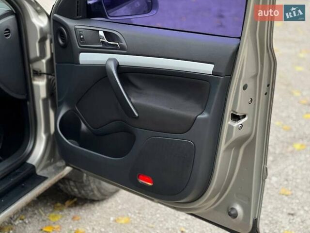 Бежевий Шкода Октавія, об'ємом двигуна 1.8 л та пробігом 170 тис. км за 7700 $, фото 18 на Automoto.ua