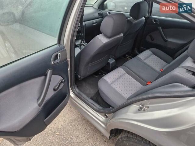 Бежевий Шкода Октавія, об'ємом двигуна 1.6 л та пробігом 188 тис. км за 6600 $, фото 14 на Automoto.ua