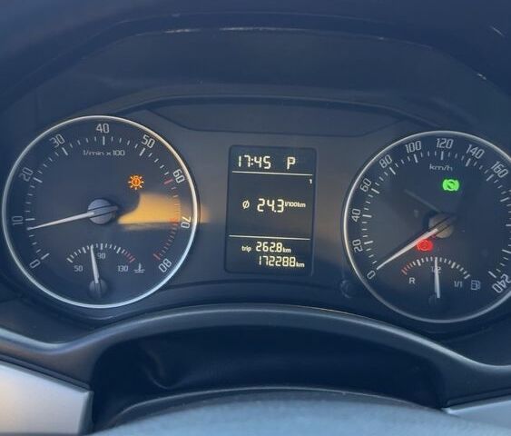 Бежевий Шкода Октавія, об'ємом двигуна 1.8 л та пробігом 172 тис. км за 6800 $, фото 18 на Automoto.ua