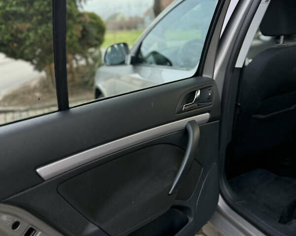 Бежевый Шкода Октавия, объемом двигателя 1.2 л и пробегом 255 тыс. км за 6700 $, фото 14 на Automoto.ua