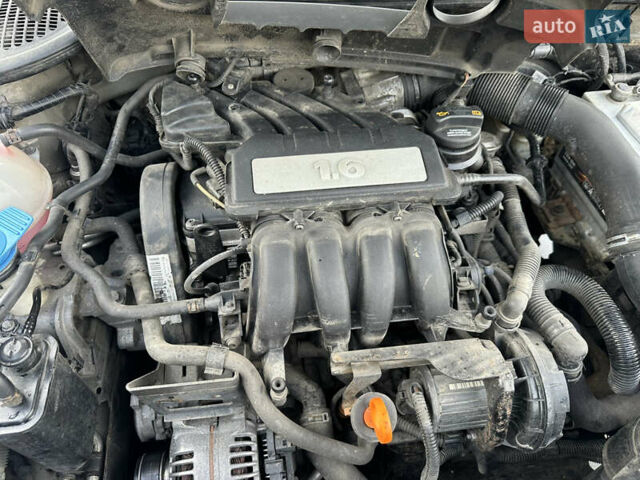 Бежевый Шкода Октавия, объемом двигателя 1.6 л и пробегом 242 тыс. км за 6800 $, фото 25 на Automoto.ua