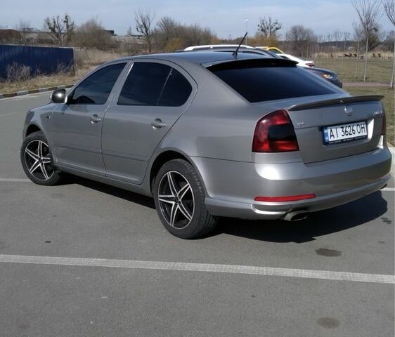 Шкода Октавія 2010 у Києві на Automoto.ua Бежевий Шкода Октавія, об'ємом двигуна 2 л та пробігом 270 тис. км за 8500 $, фото 3 на Automoto.ua