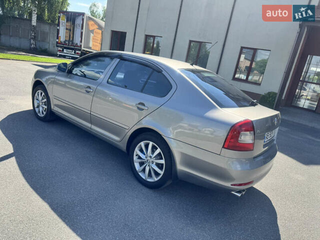 Бежевий Шкода Октавія, об'ємом двигуна 1.8 л та пробігом 209 тис. км за 7700 $, фото 6 на Automoto.ua