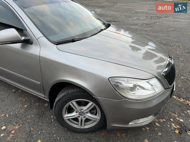 Бежевый Шкода Октавия, объемом двигателя 1.8 л и пробегом 173 тыс. км за 6500 $, фото 14 на Automoto.ua