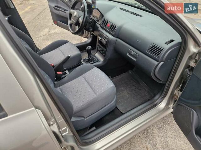 Бежевий Шкода Октавія, об'ємом двигуна 1.6 л та пробігом 188 тис. км за 6600 $, фото 19 на Automoto.ua