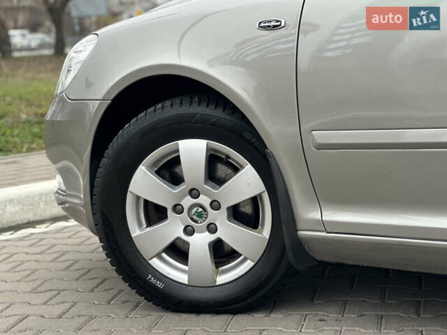 Бежевий Шкода Октавія, об'ємом двигуна 1.8 л та пробігом 231 тис. км за 9350 $, фото 13 на Automoto.ua