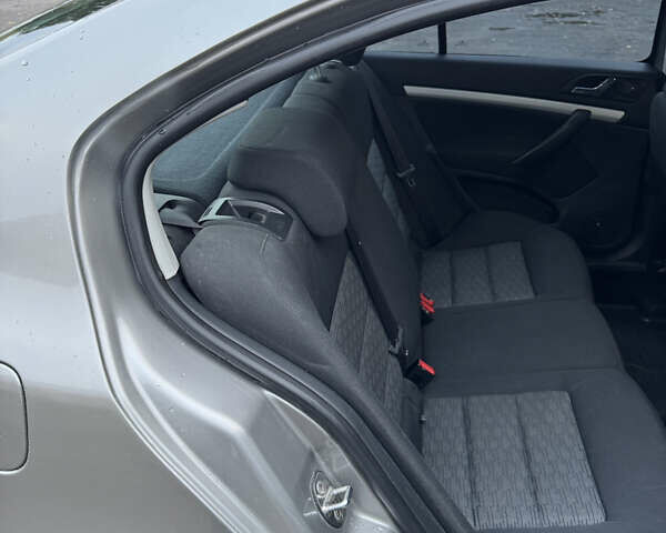 Бежевый Шкода Октавия, объемом двигателя 1.8 л и пробегом 173 тыс. км за 6500 $, фото 22 на Automoto.ua