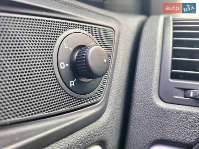 Бежевый Шкода Октавия, объемом двигателя 1.8 л и пробегом 106 тыс. км за 8450 $, фото 8 на Automoto.ua