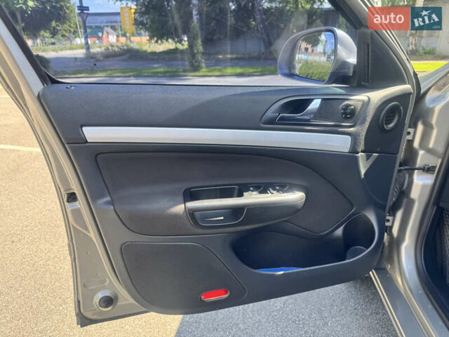 Бежевий Шкода Октавія, об'ємом двигуна 1.8 л та пробігом 209 тис. км за 7700 $, фото 11 на Automoto.ua