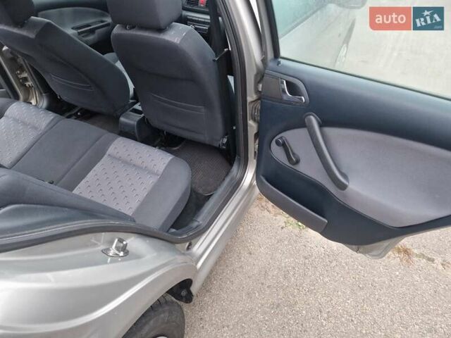 Бежевий Шкода Октавія, об'ємом двигуна 1.6 л та пробігом 188 тис. км за 6600 $, фото 21 на Automoto.ua