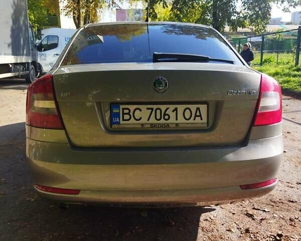 Бежевый Шкода Октавия, объемом двигателя 1.6 л и пробегом 163 тыс. км за 6700 $, фото 9 на Automoto.ua