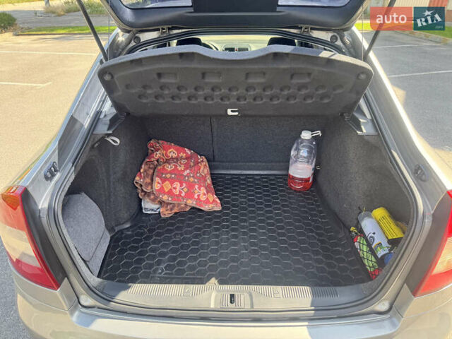 Бежевий Шкода Октавія, об'ємом двигуна 1.8 л та пробігом 209 тис. км за 7700 $, фото 30 на Automoto.ua