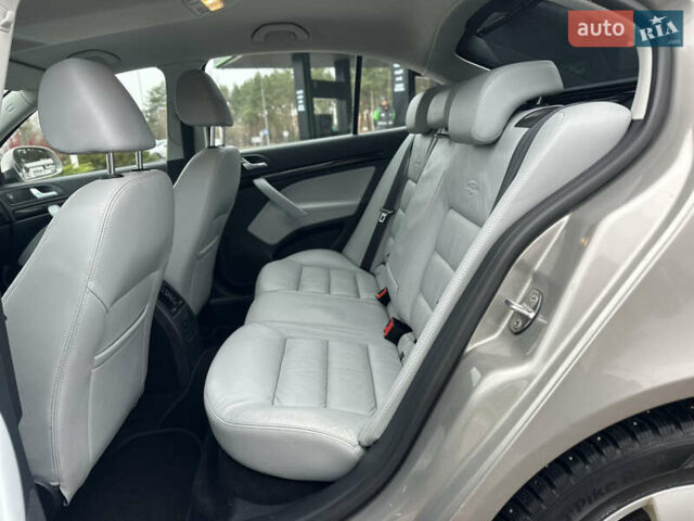 Бежевий Шкода Октавія, об'ємом двигуна 1.8 л та пробігом 231 тис. км за 9350 $, фото 35 на Automoto.ua