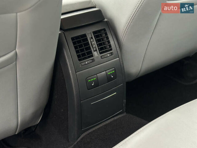 Бежевий Шкода Октавія, об'ємом двигуна 1.8 л та пробігом 231 тис. км за 9350 $, фото 37 на Automoto.ua