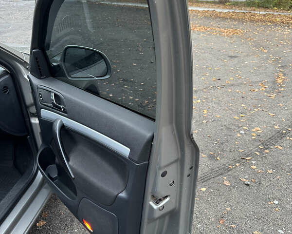 Бежевый Шкода Октавия, объемом двигателя 1.8 л и пробегом 173 тыс. км за 6500 $, фото 25 на Automoto.ua