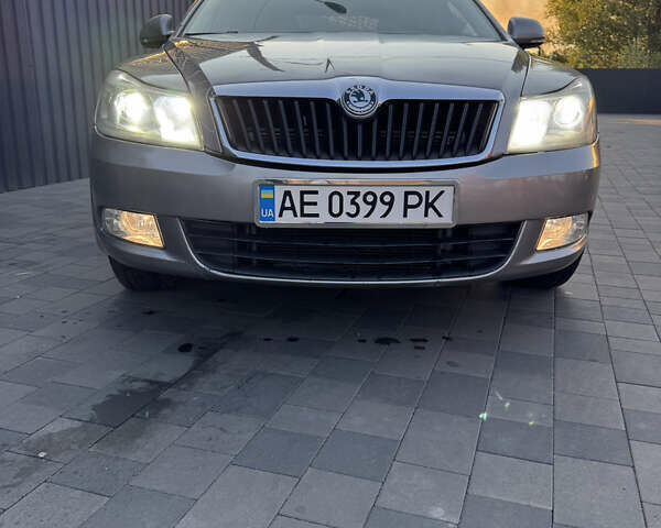 Бежевий Шкода Октавія, об'ємом двигуна 1.8 л та пробігом 172 тис. км за 6800 $, фото 1 на Automoto.ua