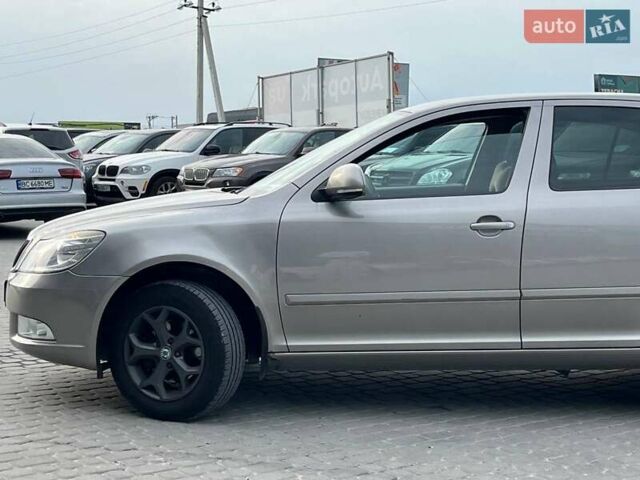 Бежевый Шкода Октавия, объемом двигателя 1.6 л и пробегом 214 тыс. км за 6790 $, фото 11 на Automoto.ua