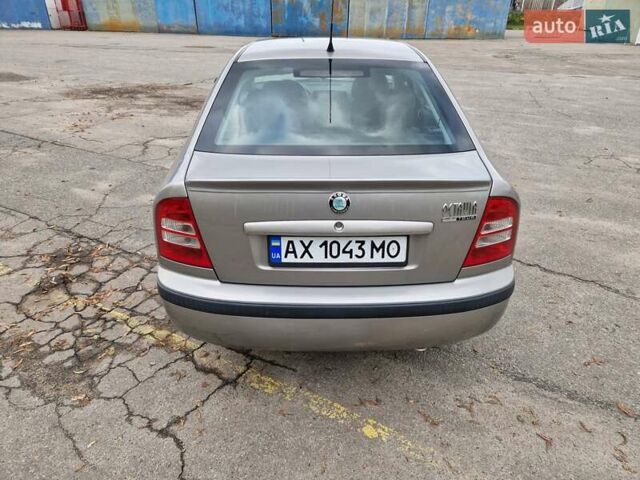 Бежевий Шкода Октавія, об'ємом двигуна 1.6 л та пробігом 188 тис. км за 6600 $, фото 4 на Automoto.ua