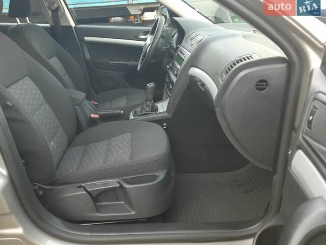 Бежевый Шкода Октавия, объемом двигателя 1.4 л и пробегом 218 тыс. км за 7199 $, фото 36 на Automoto.ua