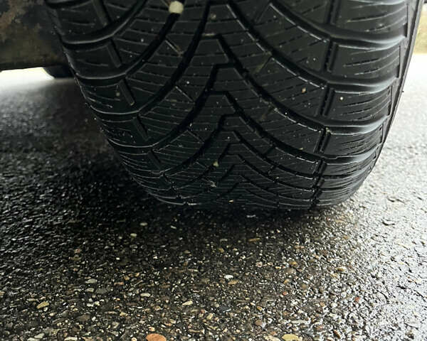 Бежевый Шкода Октавия, объемом двигателя 1.97 л и пробегом 250 тыс. км за 9500 $, фото 41 на Automoto.ua