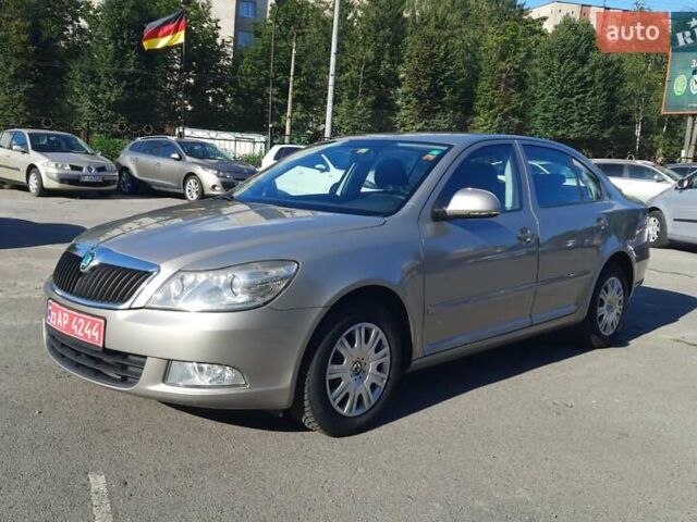 Бежевый Шкода Октавия, объемом двигателя 1.4 л и пробегом 218 тыс. км за 7199 $, фото 3 на Automoto.ua