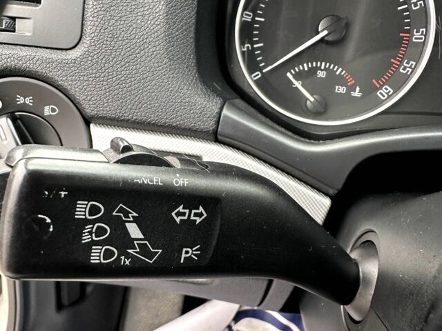 Бежевий Шкода Октавія, об'ємом двигуна 1.6 л та пробігом 255 тис. км за 7900 $, фото 10 на Automoto.ua