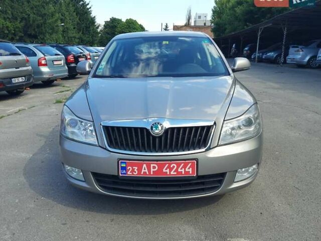 Бежевый Шкода Октавия, объемом двигателя 1.4 л и пробегом 218 тыс. км за 7199 $, фото 1 на Automoto.ua