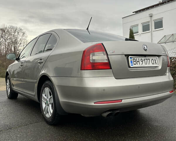 Бежевый Шкода Октавия, объемом двигателя 1.97 л и пробегом 250 тыс. км за 9500 $, фото 9 на Automoto.ua