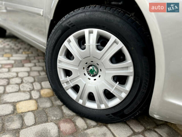 Бежевий Шкода Октавія, об'ємом двигуна 1.6 л та пробігом 226 тис. км за 8100 $, фото 22 на Automoto.ua