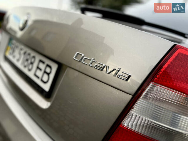 Бежевий Шкода Октавія, об'ємом двигуна 1.6 л та пробігом 226 тис. км за 8100 $, фото 18 на Automoto.ua