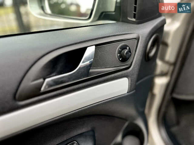 Бежевий Шкода Октавія, об'ємом двигуна 1.6 л та пробігом 226 тис. км за 8100 $, фото 48 на Automoto.ua